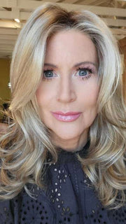 Natalie Gray @vanish.into.thin.hair wearing GISELE by JON RENAU in color 12FS8 SHADED PRALINE | Light Gold Brown, Light Natural Gold Blonde & Pale Natural Gold-Blonde Blend, Shaded with Medium Brown