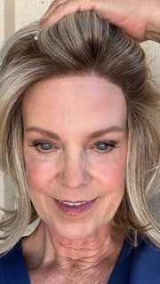 Susan Sparks @an_affair_with_hair wearing ELIZABETH by JON RENAU in color 12FS12 MALIBU BLONDE | LIght Gold Brown, Light Natural Gold Blonde, Pale Natural Gold-Blonde Blend, Shaded with Light Gold Brown | outside lighting