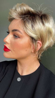 Olivia @oliviamcveigh_ wearing SPARKLE ELITE by RAQUEL WELCH WIGS in color SS14/88 SHADED GOLDEN WHEAT | Dark Blonde Evenly Blended with Pale Blonde Highlights and Dark Roots