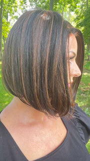 Sandy @i_be_wiggin wearing HAUTE by JON RENAU in color FS4/33/30A MIDNIGHT COCOA | Dark Brown, Medium Red, Medium Natural Red Blonde/Brown Blend with Medium Natural Red Blonde/Brown Blend Bold Highlights | outdoor lighting