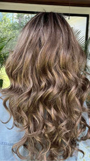 Jenna @jenna_fail wearing BRIANNA by ENVY BY ALAN EATON in color HONEY BREEZE | A blend of Cool, Honey Blonde and Multi-Dimensional Medium Brown with Darker Brown Roots 
