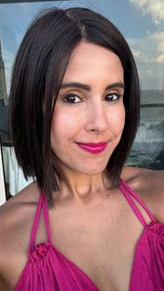 Lorena @faux.hurr.lifee wearing LIA II by ELLEN WILLE in color ESPRESSO MIX 2.4 | Black/Dark Brown Blend, and Darkest Brown Blend