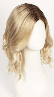 FS24/102S12 LAGUNA BLONDE | Light Natural Gold Blonde with Pale Natural Gold Blonde bold highlights, Shaded with Light Gold Brown