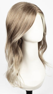 ICE-BLOND | Ashy Blonde Base with White Gold Tips with Highlights around face