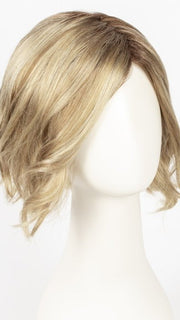 CREAMY-TOFFEE-R | Rooted Dark Blonde Evenly Blended with Light Platinum Blonde and Light Honey Blonde
