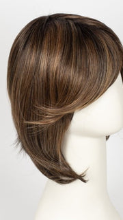 SS8/29 SHADED HAZELNUT | Rich Medium Brown Evenly Blended with Ginger Blonde Highlights with dark roots