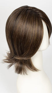 SS8/29 SHADED HAZELNUT | Rich Medium Brown Evenly Blended with Ginger Blonde Highlights with dark roots