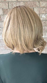 Kristyna @kristynamoore wearing LOVE ALWAYS, RAQUEL by RAQUEL WELCH  in color RL10/22SS SHADED ICED CAPPUCCINO | Light Brown Shaded with Medium Blonde