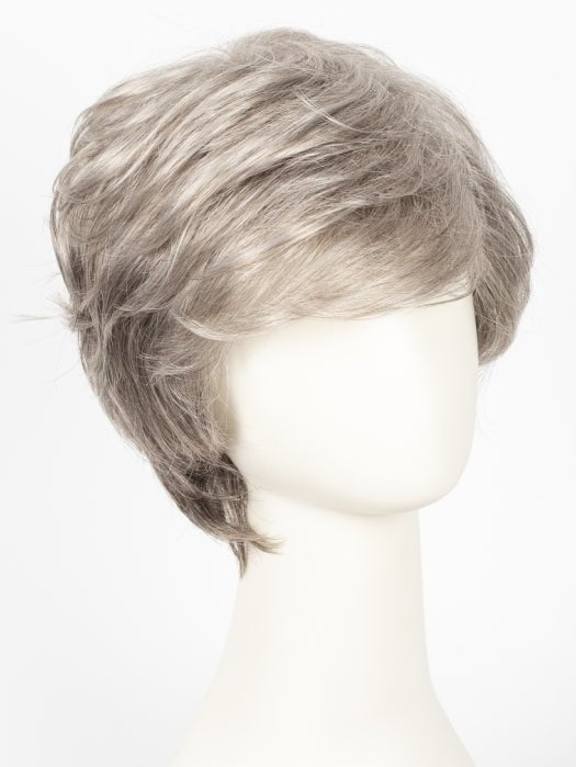 R119G GRADIENT SMOKE | Light brown with 80% grey in front gradually blended into 50% grey in nape area