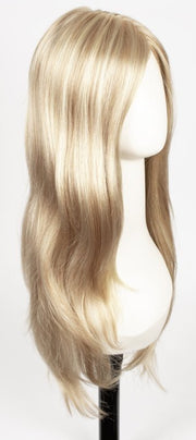 24B22 CREME BRULEE | Light Gold Blonde & Light Ash Blonde Blend