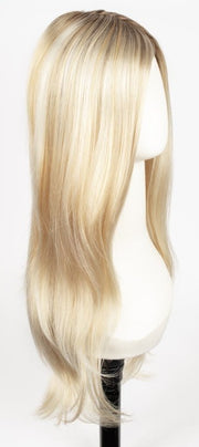 FS24/102S12 LAGUNA BLONDE | Light Natural Gold Blonde with Pale Natural Gold Blonde bold highlights, Shaded with Light Gold Brown