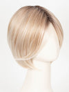 EL14/1001/R8 SUN & SAND LIGHTED | Face-framing highlights transition into a warm blonde artfully blended with platinum silver blonde, shaded with dark roots 