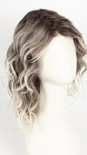 MC119/23SS SWEET CREAM | Pale Blonde with Dark Roots