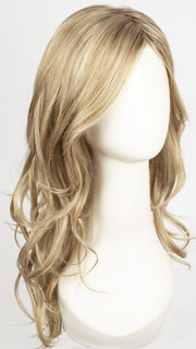 CREAMY-TOFFEE-R | Rooted Dark Blonde Evenly Blended with Light Platinum Blonde and Light Honey Blonde
