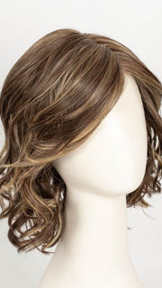 R8/26H | Golden Brown with Golden Blonde Highlights