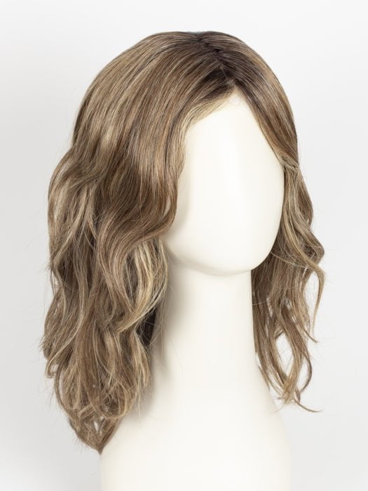 GF11-25SS HONEY PECAN | Chestnut Brown base blends into multi-dimensional tones of Brown and Golden Blonde