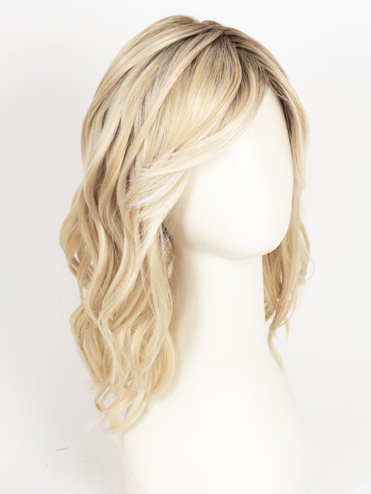 24/102/R12 | Gold Blonde with Platinum highlights with Gold Brown roots