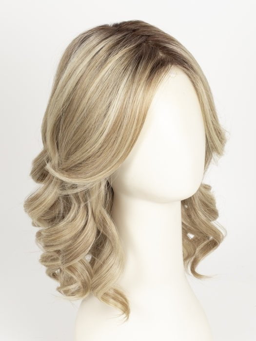 22F16S8 VENICE BLONDE | Light Ash Blonde and Light Natural Blonde Blend Shaded with Medium Brown