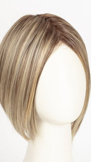 12FS12 MALIBU BLONDE | LIght Gold Brown, Light Natural Gold Blonde, Pale Natural Gold-Blonde Blend, Shaded with Light Gold Brown