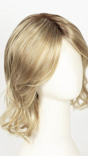 CREAMY TOFFEE R | Rooted Dark Blonde Evenly Blended with Light Platinum Blonde and Light Honey Blonde