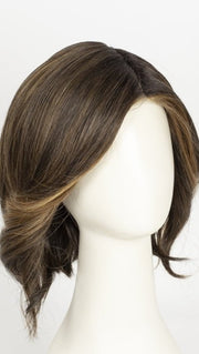 RL8/29SS SHADED HAZELNUT | Warm Medium Brown Evenly Blended with Ginger Blonde with Dark Roots