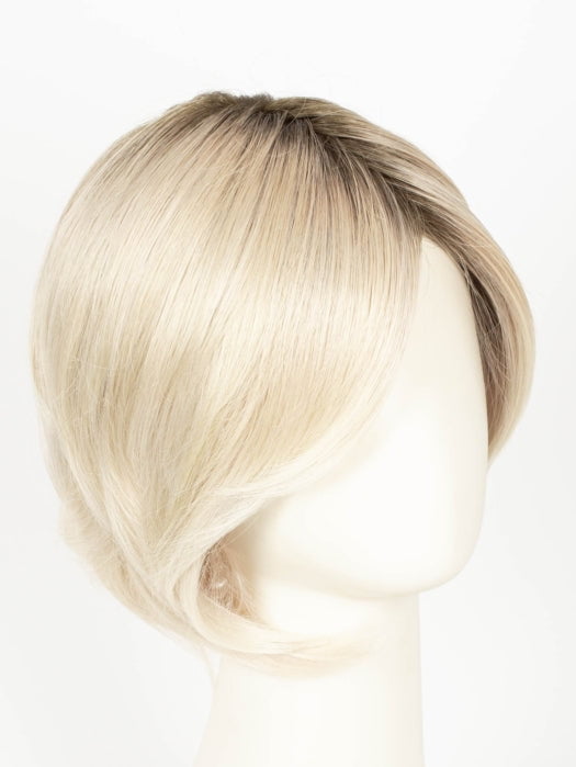 613/1001/R18 | Vanilla Blonde Platinum White Blend Rooted Ash Brown 