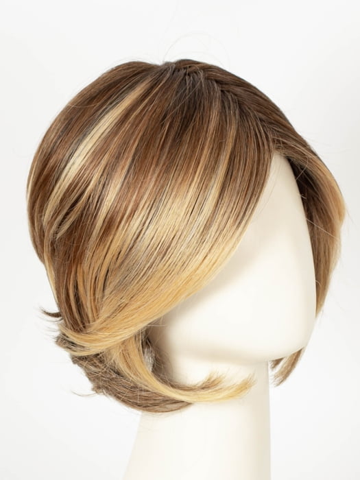 EL17/23/R8 | Pale Auburn Beige Blonde Blend, Rooted Medium Brown, Highlighted Light Blonde with face framing highlights