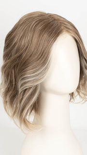 ICE-BLOND | Ashy blond base with white gold tips and highlights on face