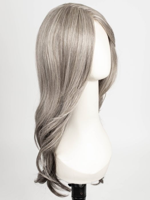 RL119 SILVER AND SMOKE | Light Brown with 80% Gray in Front Gradually into 50% Gray Towards the Nape