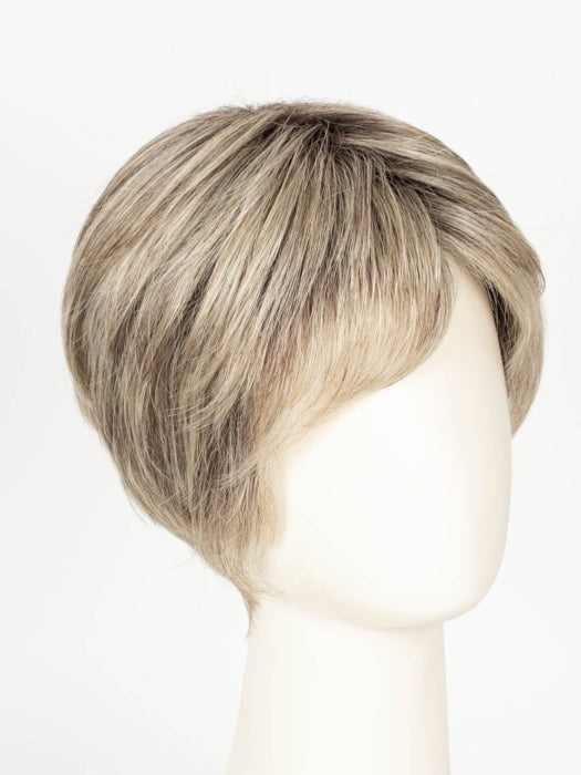 GF17-23SS ICED LATTE MACCHIATO | Honey Blonde shaded with Cool Blonde with Dark Roots