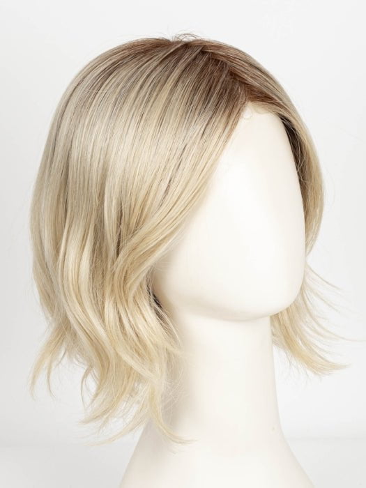 CHAMPAGNE-R | Light Beige Blonde, Medium Honey Blonde, and Platinum Blonde Blend with Dark Roots