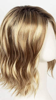 BUTTERSCOTCH SHADOW | A blend of Strong, Golden Blonde and Light Blonde with Dark Brown Roots