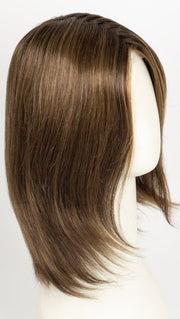 SS8/29 SHADED HAZELNUT | Rich Medium Brown Evenly Blended with Ginger Blonde Highlights with Dark Roots
