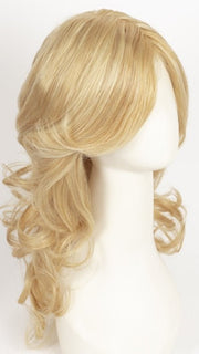 R25 GINGER BLONDE | Medium Golden Blonde with Subtle Blonde Highlights