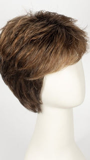 SS8/29 SHADED HAZELNUT | Rich Medium Brown Evenly Blended with Ginger Blonde Highlights with Dark Roots
