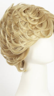 R25 GINGER BLONDE | Medium Golden Blonde with Subtle Blonde Highlights