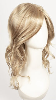24B22 CREME BRULEE | Light Gold Blonde & Light Ash Blonde Blend