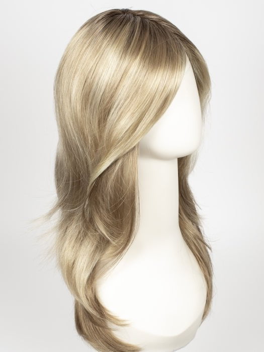 22F16S8 VENICE BLONDE | Light Ash Blonde and Light Natural Blonde Blend Shaded with Medium Brown