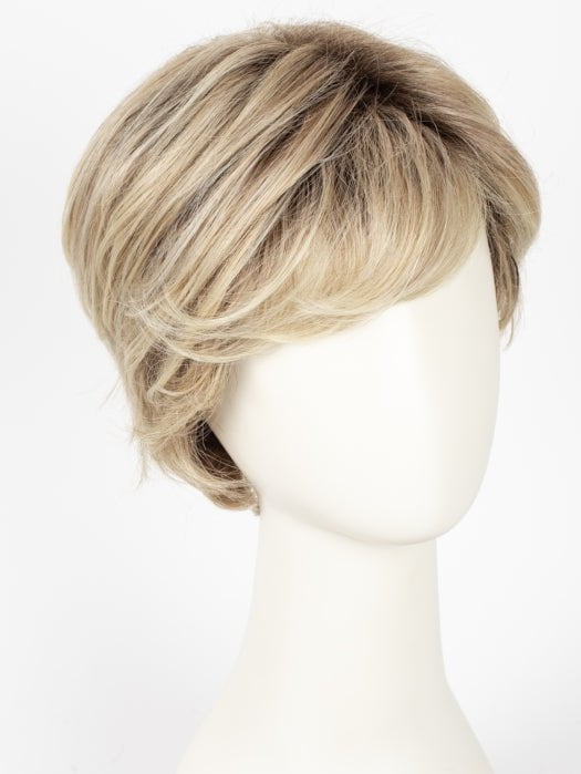 22F16S8 VENICE BLONDE | Light Ash Blonde and Light Natural Blonde Blend Shaded with Medium Brown