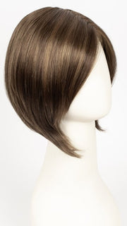 8RH14 MOUSSE CAKE | Medium Brown with 33% Medium Natural Blonde Highlights
