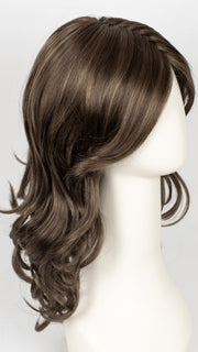 8RH14 MOUSSE CAKE | Medium Brown with 33% Medium Natural Blonde Highlights