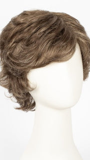 10H16 LATTE | Light Brown with 20% Light Natural Blonde Highlights
