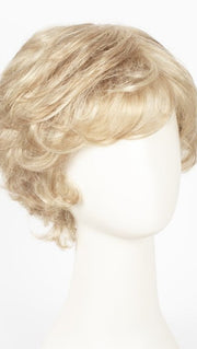 24B22 CREME BRULEE | Light Gold Blonde & Light Ash Blonde Blend
