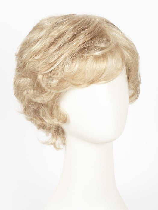 24B22 CREME BRULEE | Light Gold Blonde & Light Ash Blonde Blend