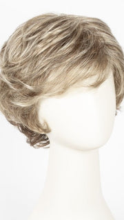 10/22TT ALMOND BISCUIT | Light Brown & Light Natural Blonde Blend with Light Brown Nape
