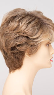 SPARKLING CHAMPAGNE | Medium Brown roots with overall Strawberry Blonde base and soft Golden Blonde highlights