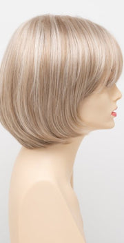 LIGHT BLONDE | 2 toned blend of Creamy Blonde with Champagne highlights