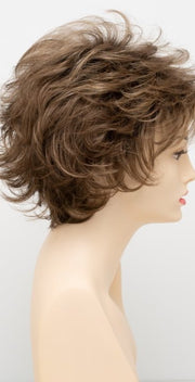 TOASTED SESAME | Medium Brown roots with overall Warm Cinnamon base and Golden Blonde highlights