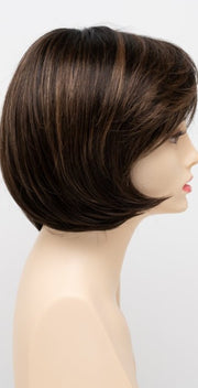 AMARETTO CREAM | Dark Brown roots with overall Medium Brown base with Honey Blonde highlights