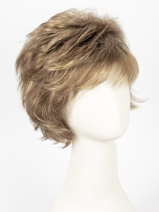 MOCHACCINO-R | Rooted Dark with Light Brown base with Strawberry Blonde highlights